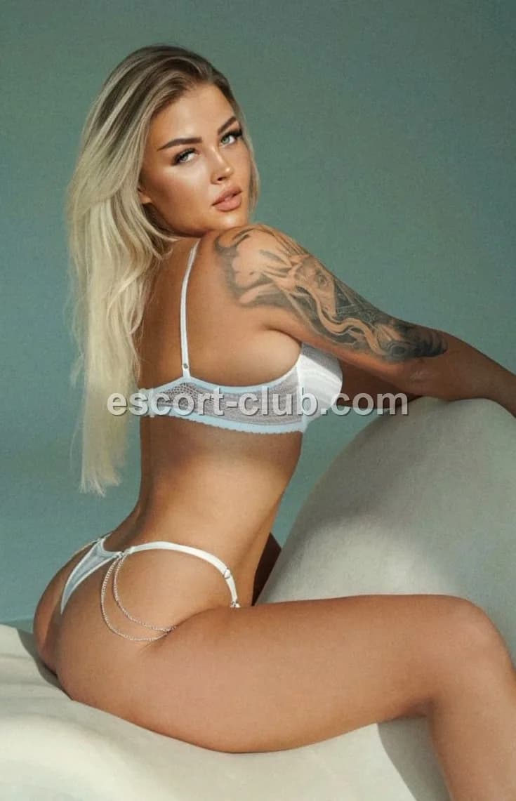Afina — escort in Abu Dhabi