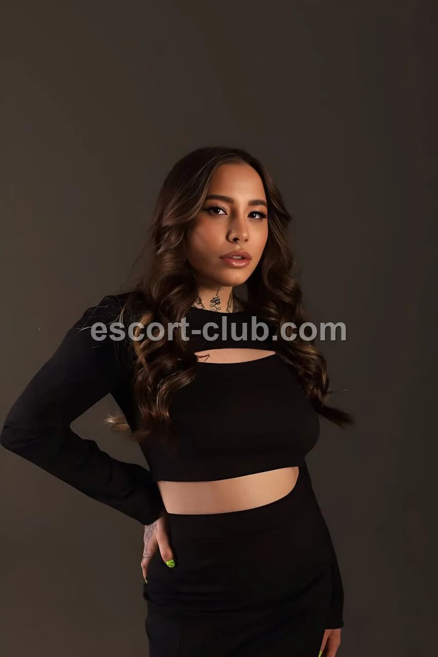 Afinana — Abu Dhabi escort photo 6