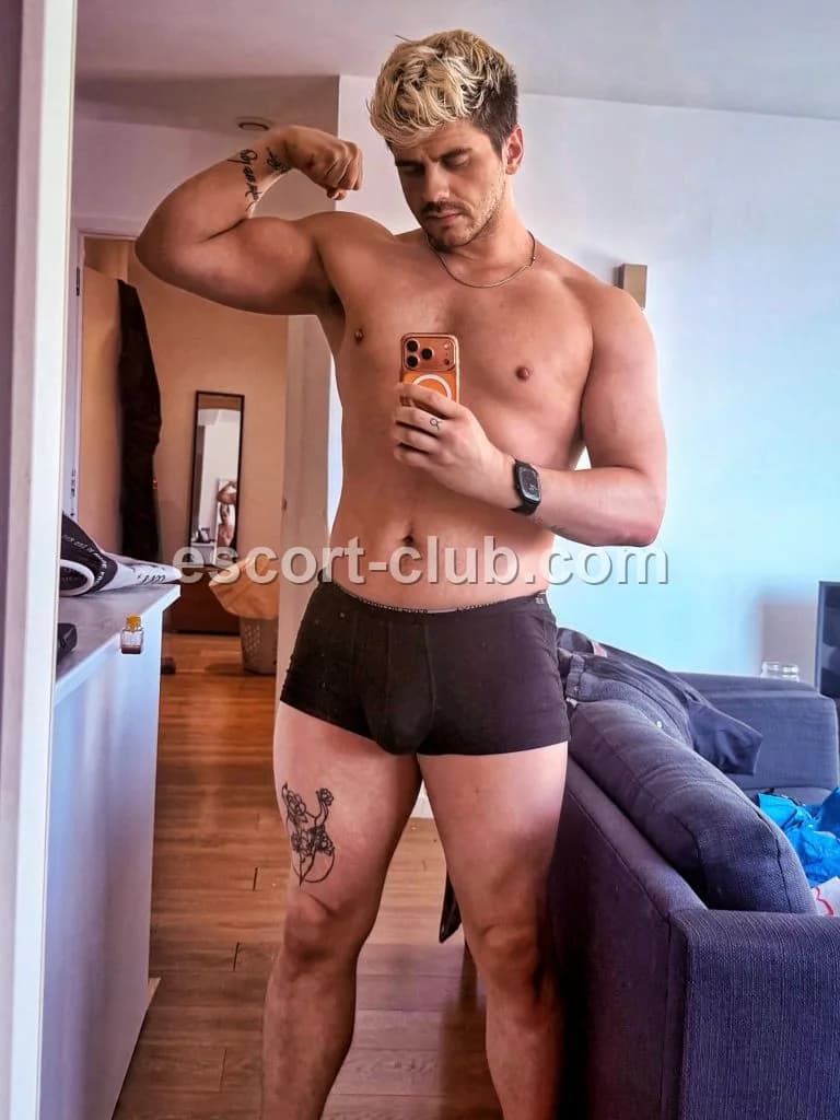 Alberto — London escort photo 3