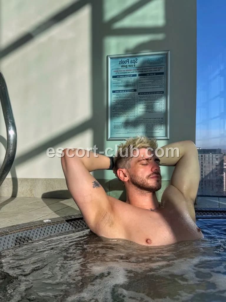 Alberto — London escort photo 5