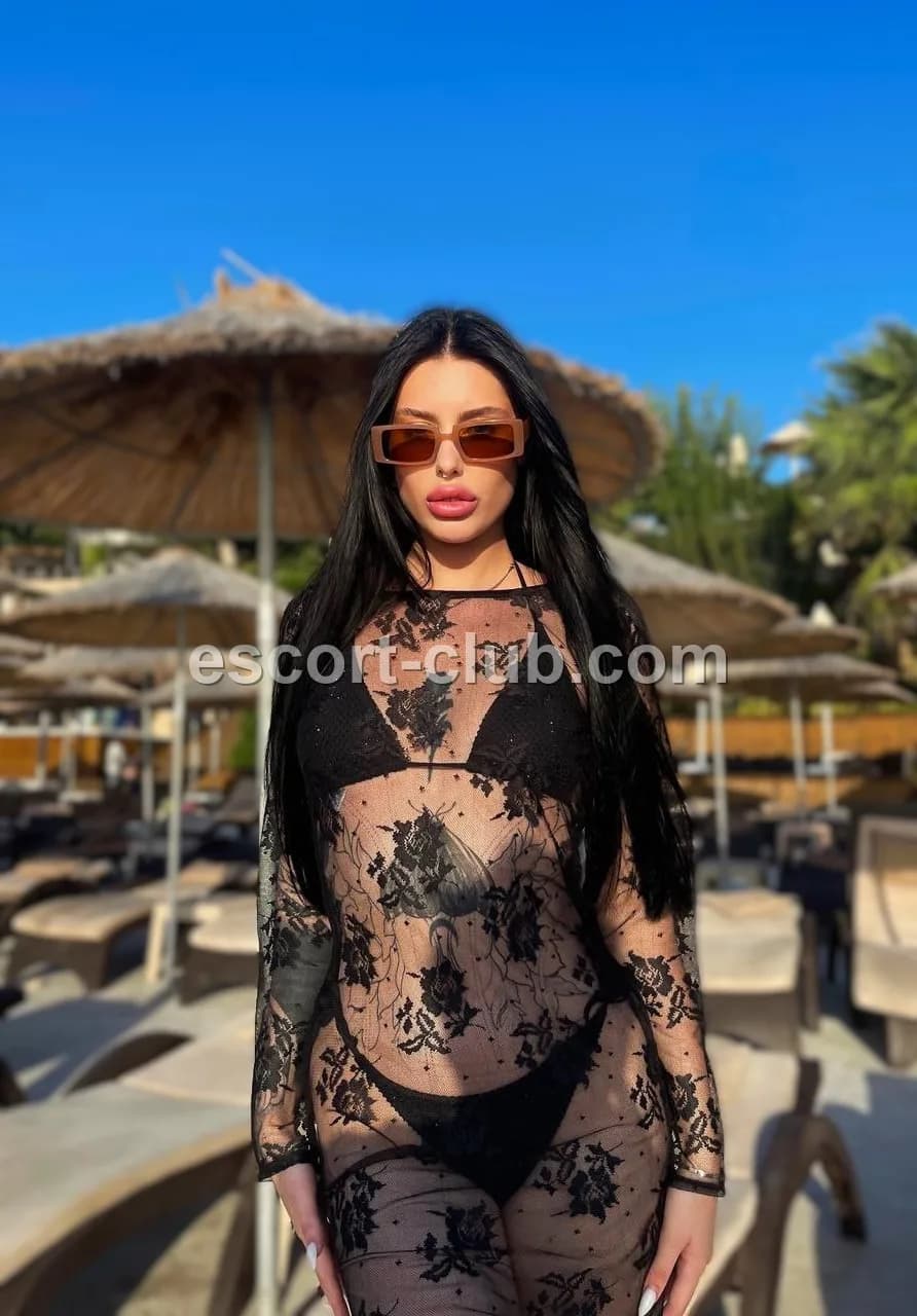Aleks — Birmingham escort photo 4