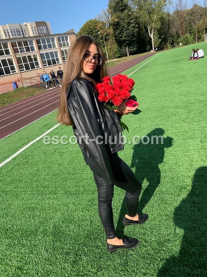 Alena — Glasgow escort photo 6