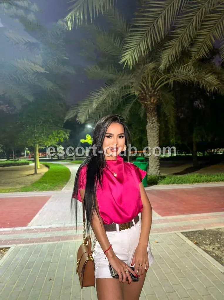 Alia — Belfast escort photo 6