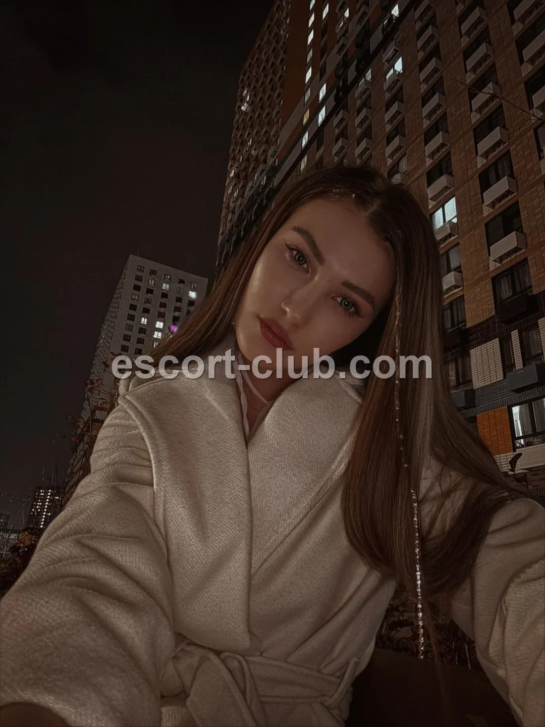 Alla — Abu Dhabi escort photo 2