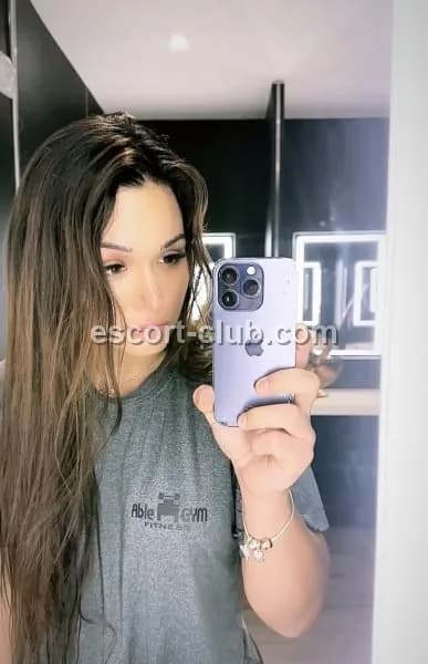 Amy — Birmingham escort photo 2