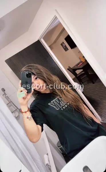 Amy — Birmingham escort photo 5