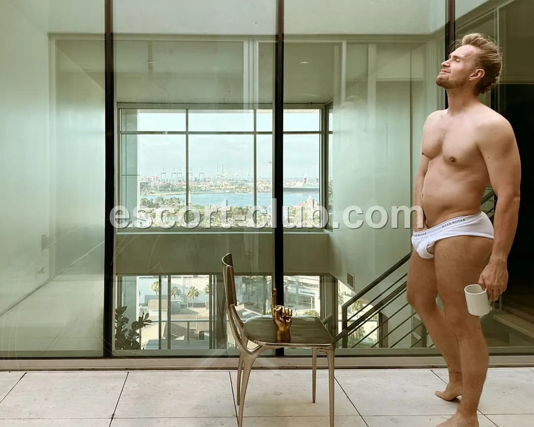 Andre — escort in Glasgow