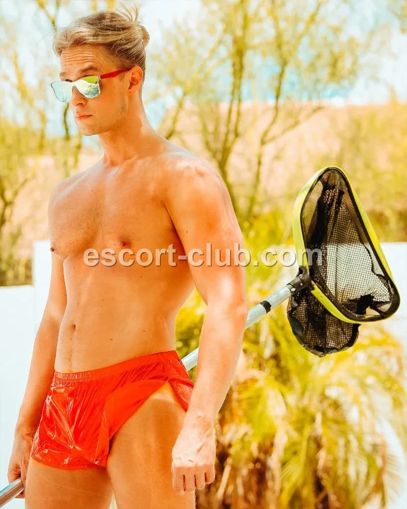 Andre — Glasgow escort photo 6