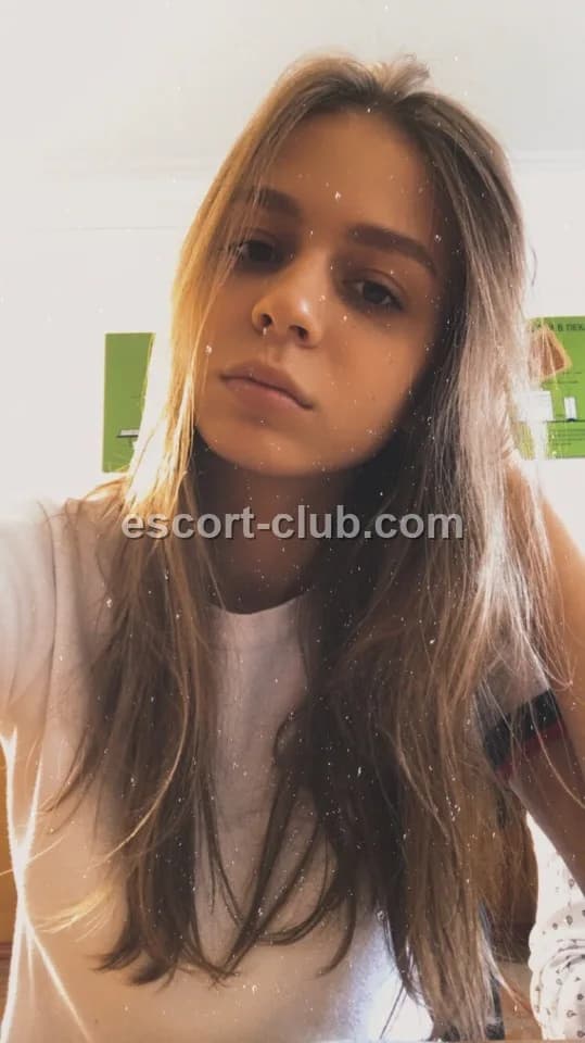 Anfisa — escort in Abu Dhabi