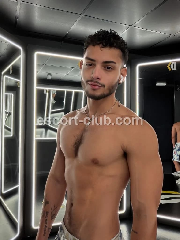 Angelo — escort in Glasgow