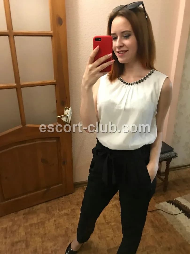 Anita — Belfast escort photo 6