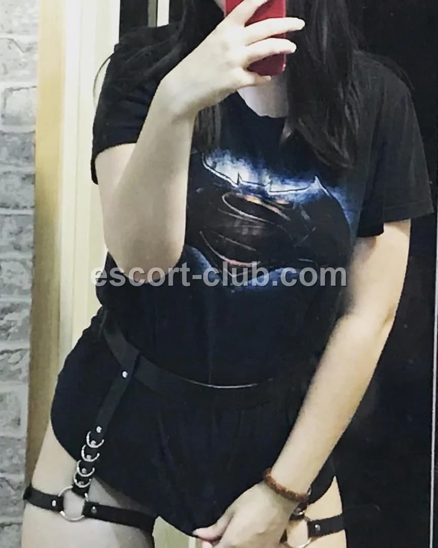 Anna — Sheffield escort photo 6