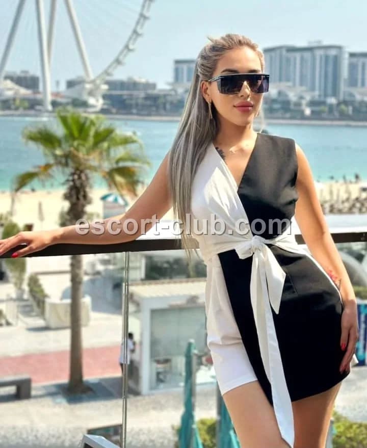 Anya — Hong Kong escort photo 5