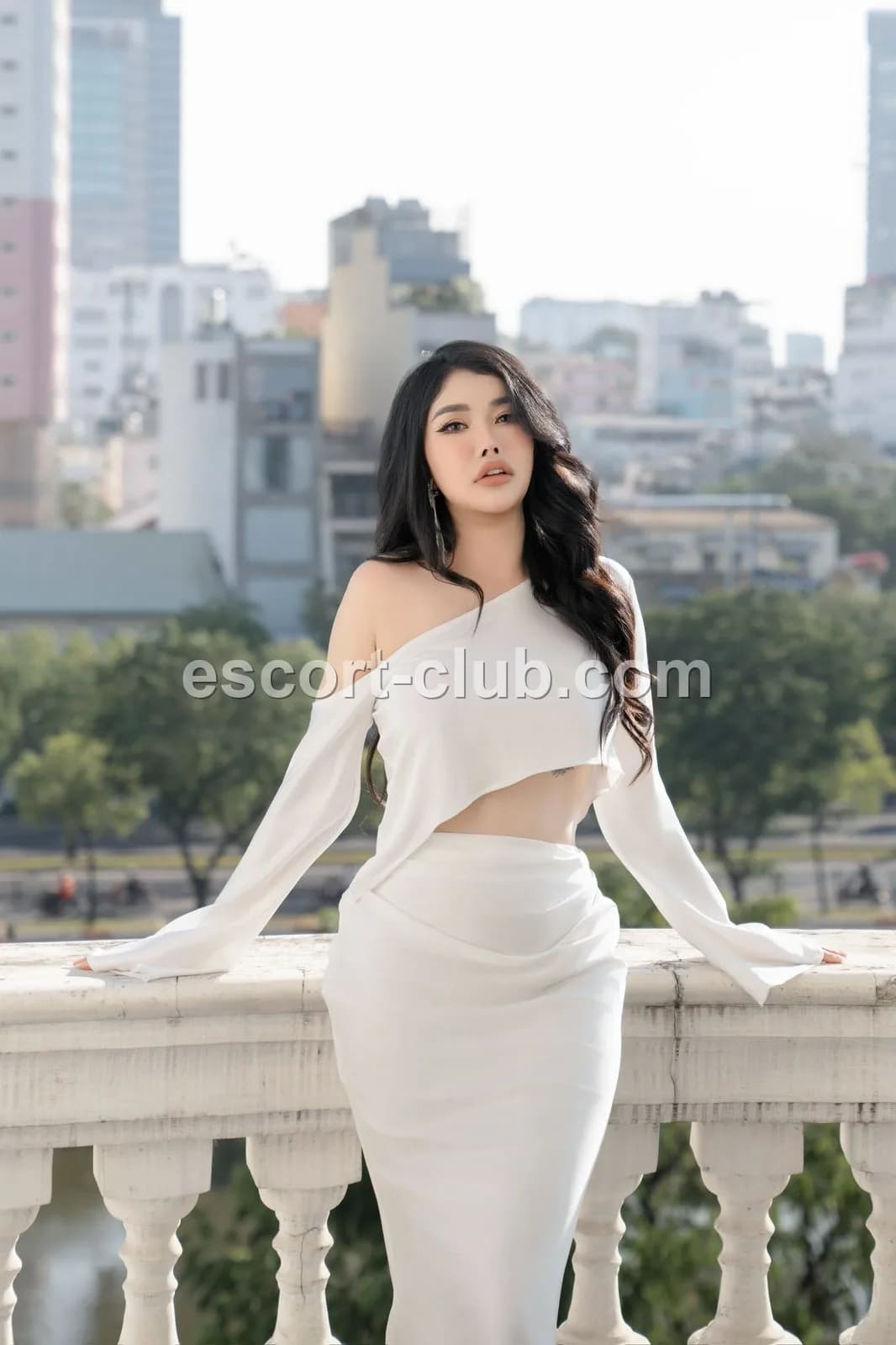 Ariadne — Liverpool escort photo 2