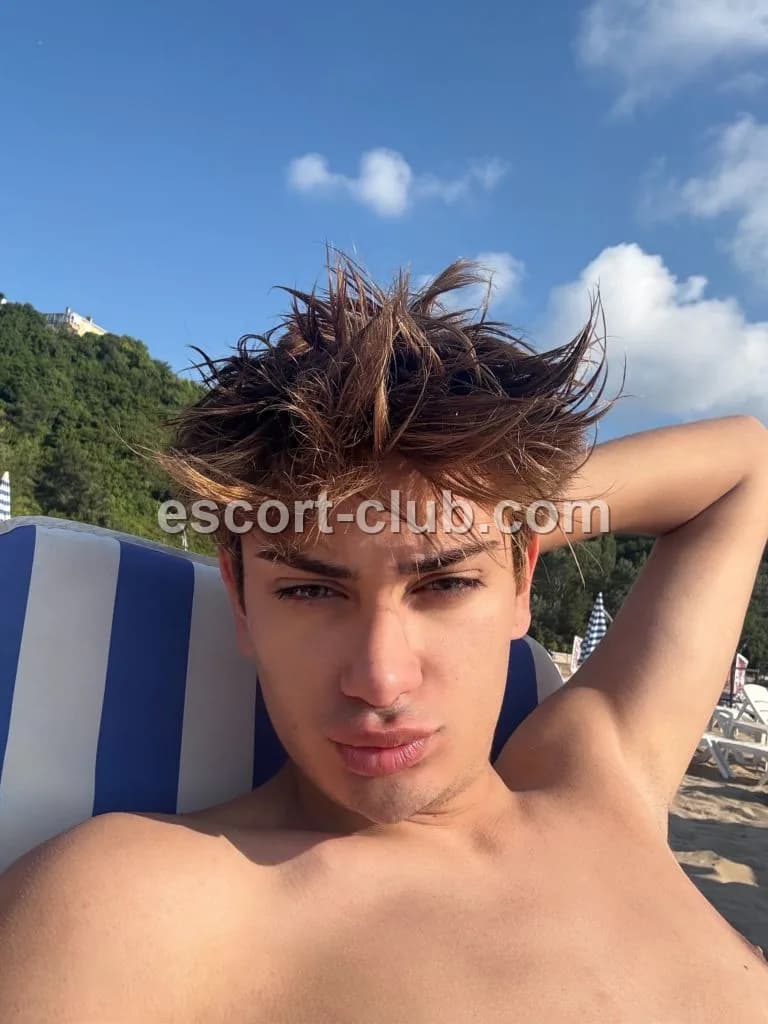 Arthur — Belfast escort photo 4
