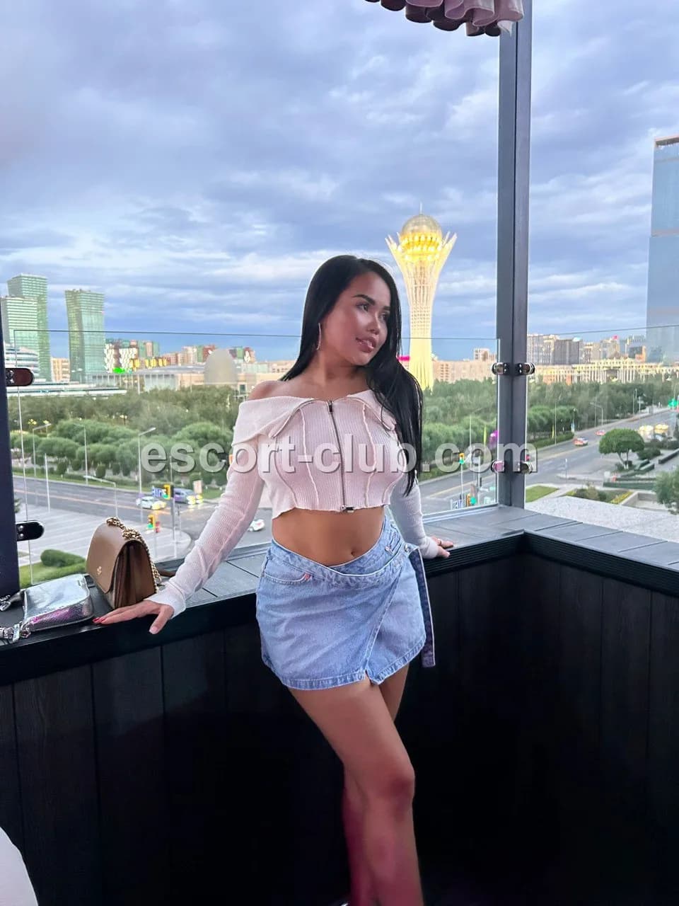 Asi — Edinburgh escort photo 4