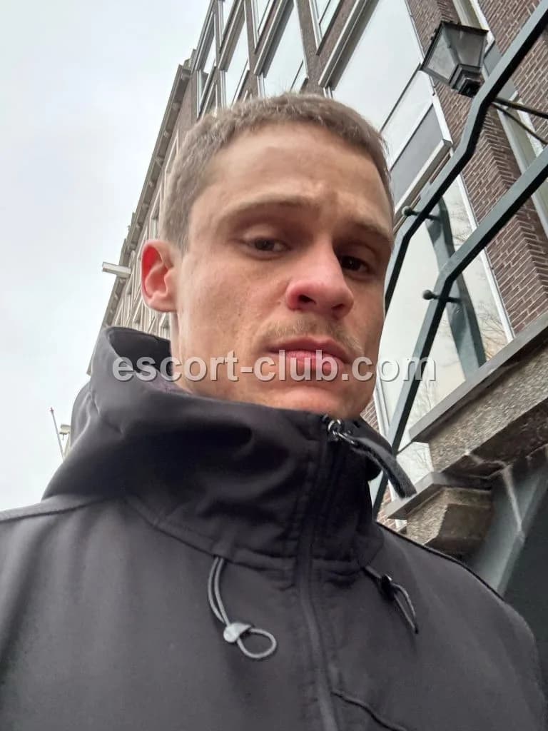 Axel — Belfast escort photo 3