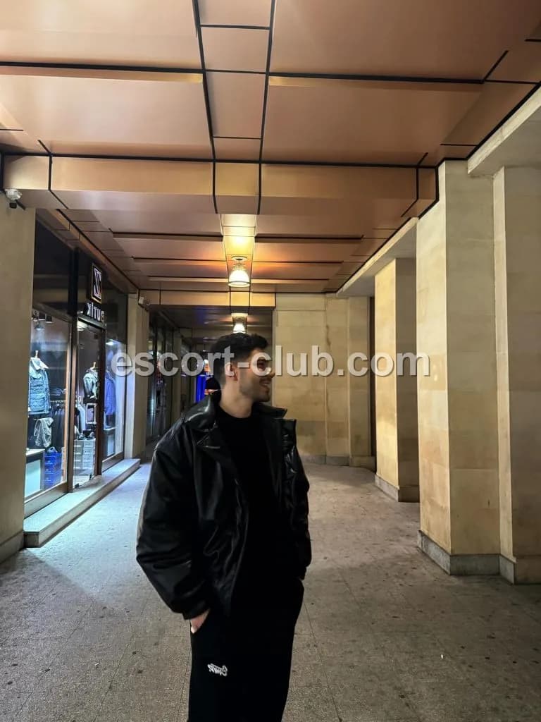 Baran — Manchester escort photo 4