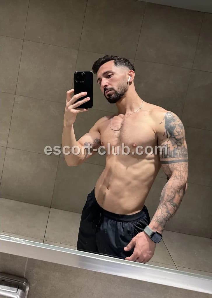 Bayram — Manchester escort photo 4