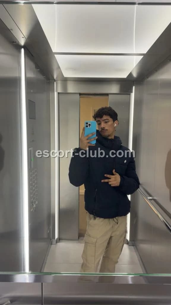 Benicio — Manchester escort photo 2