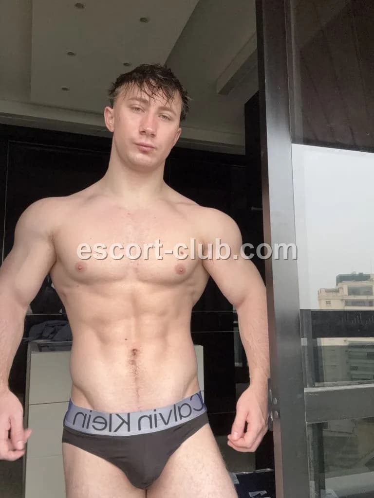 Benjamin — escort in Manchester