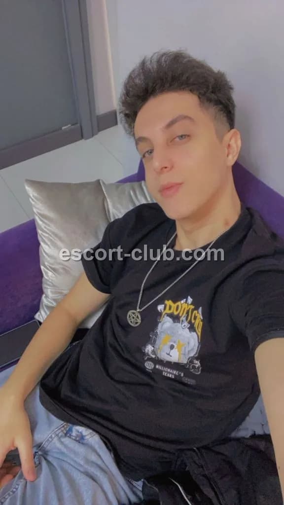Brandon — Birmingham escort photo 4