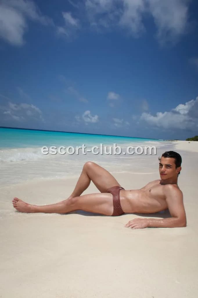 Byron — Birmingham escort photo 3