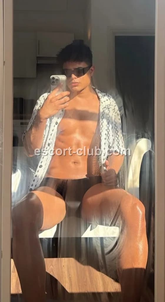 Calvin — escort in Birmingham