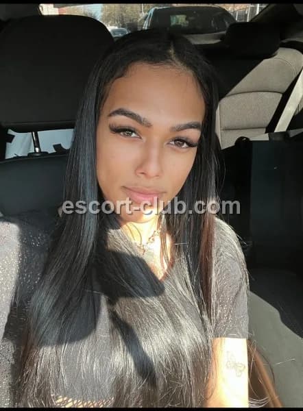 Capri — Dubai escort photo 4