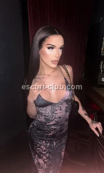 Carlotta — Dubai escort photo 6