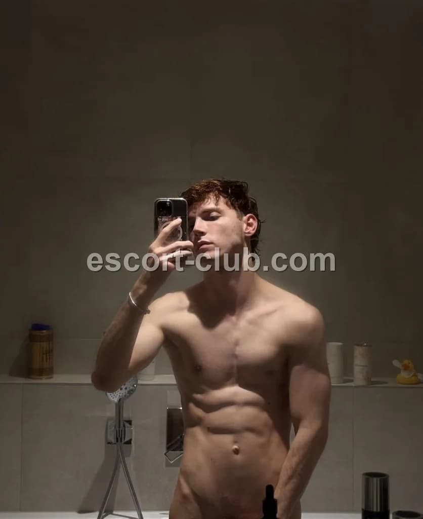Cassius — Leeds escort photo 2