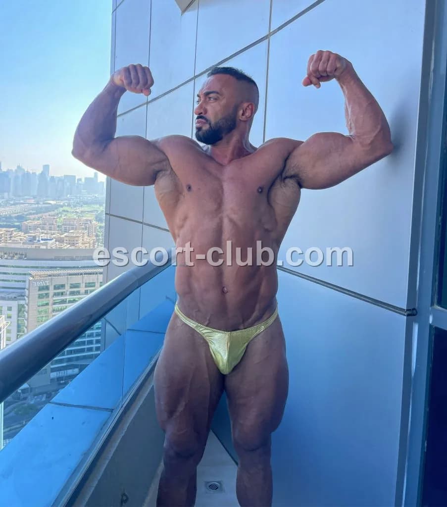 Charles — Leeds escort photo 2