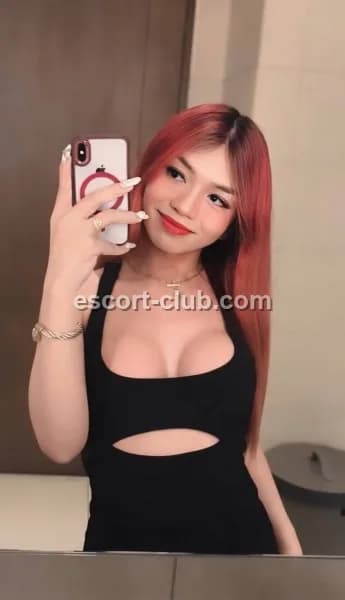 Charlotte — Ajman escort photo 3