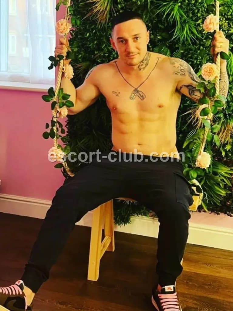 Connor — Leeds escort photo 4
