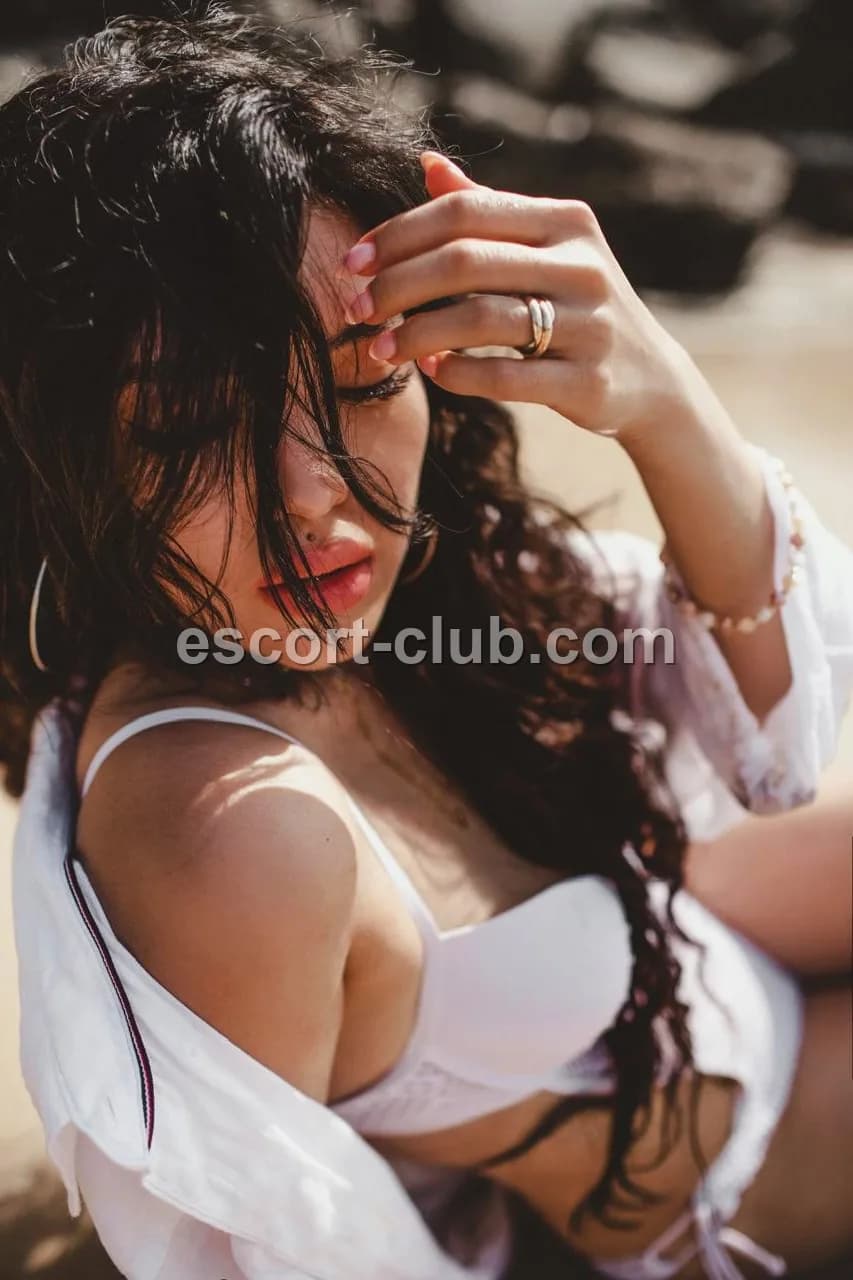 Dariya — London escort photo 5