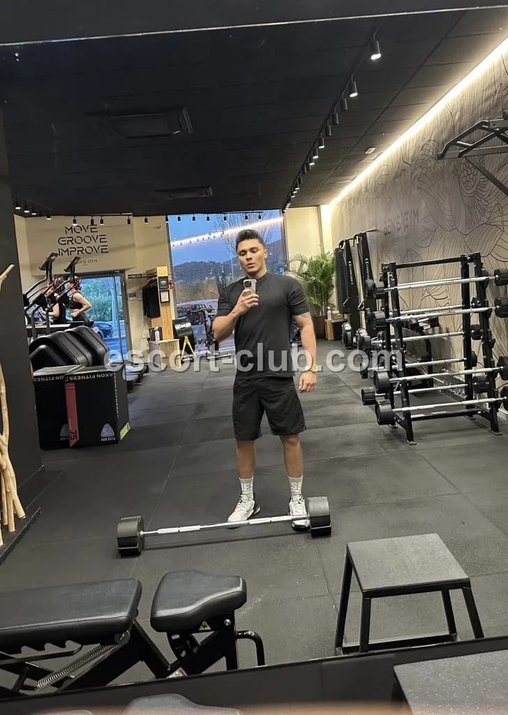 Darren — Leeds escort photo 6