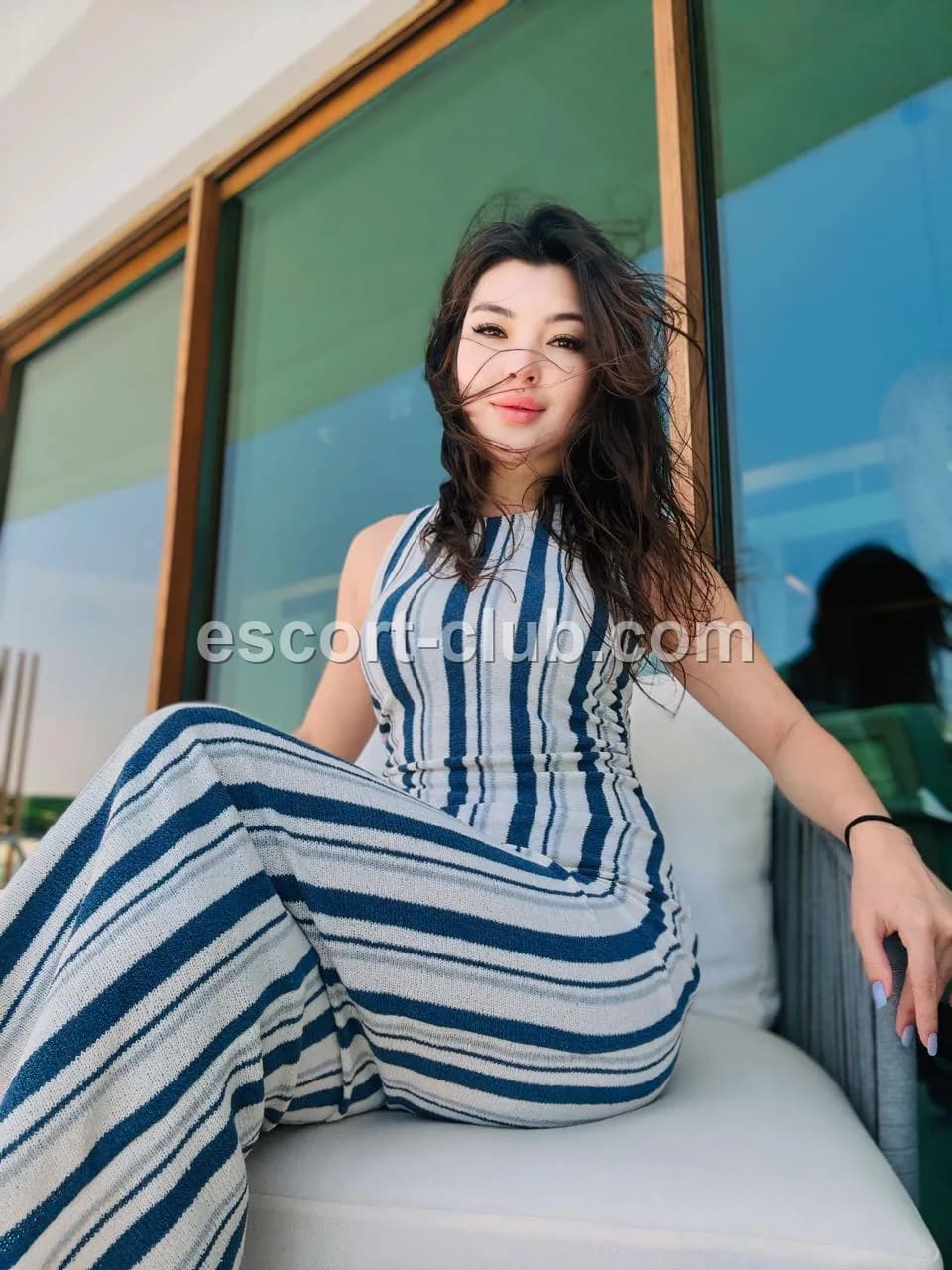 Darya — Bristol escort photo 2