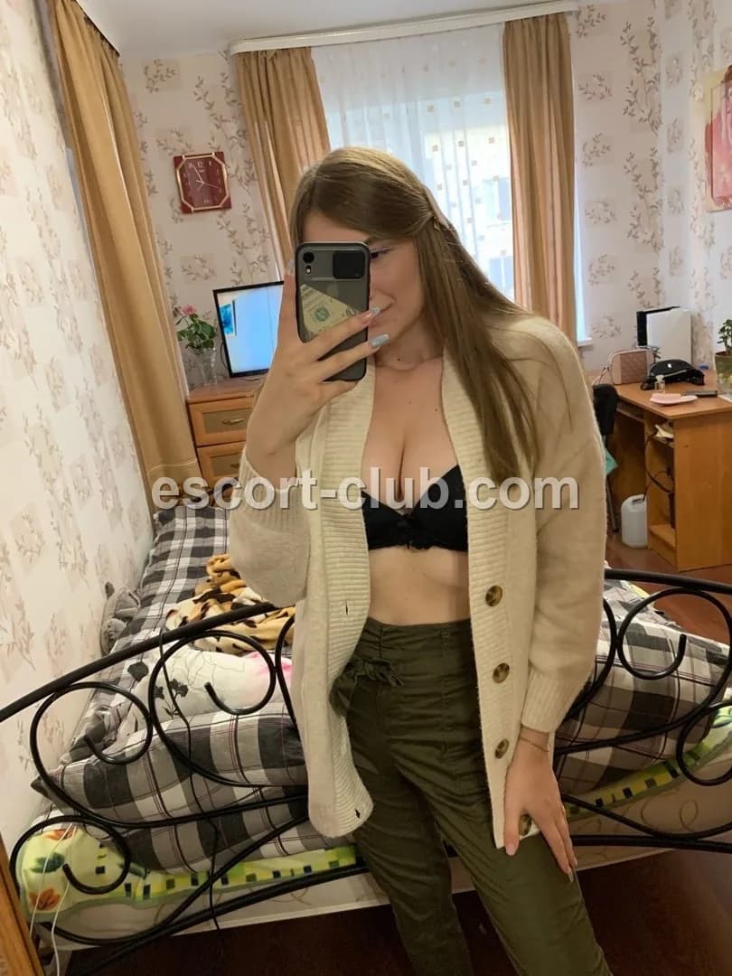 Dashka — escort in Aberdeen