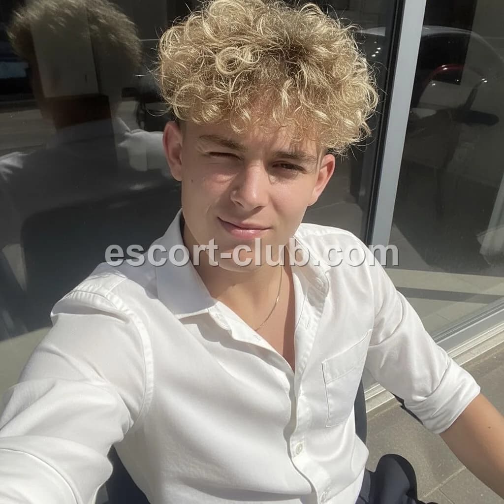 Diego — Sheffield escort photo 1