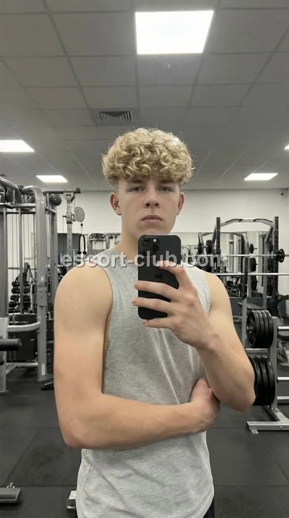 Diego — Sheffield escort photo 5