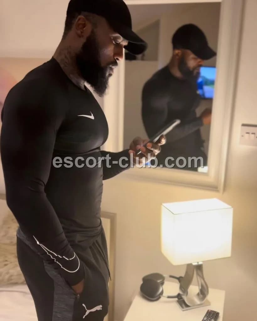 Domis — Sheffield escort photo 6