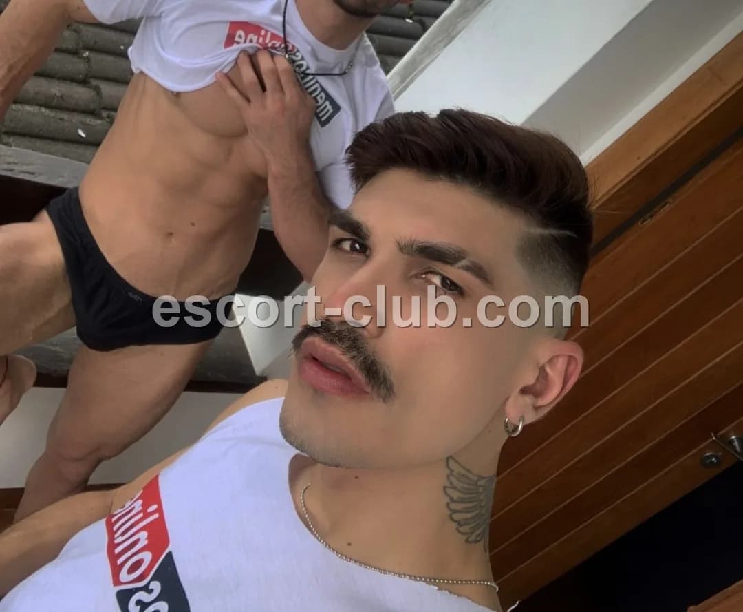 Donato — Sheffield escort photo 5
