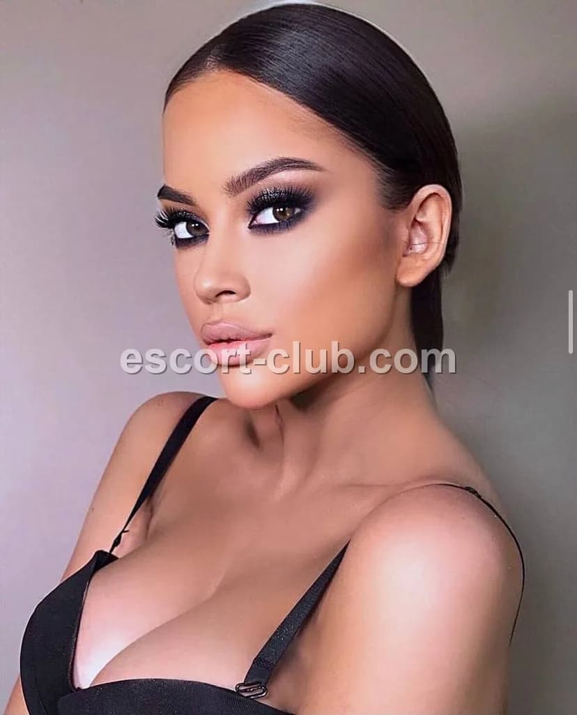 Ekaterina — Bristol escort photo 1
