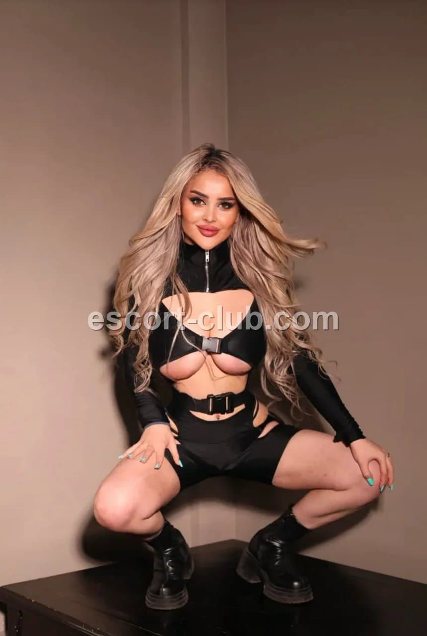 Ekaterina — escort in Manchester