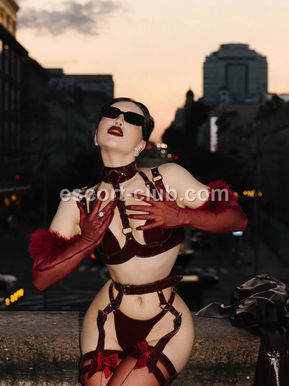 Emmochka — Edinburgh escort photo 4