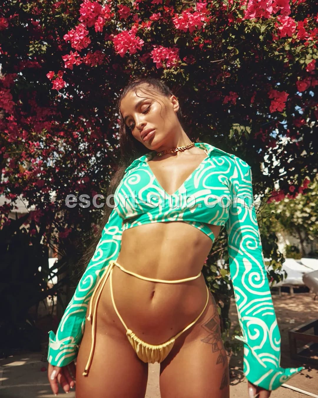 Emmy — Edinburgh escort photo 6