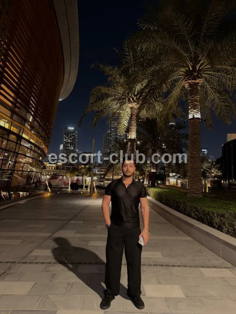 Emre — Sheffield escort photo 5