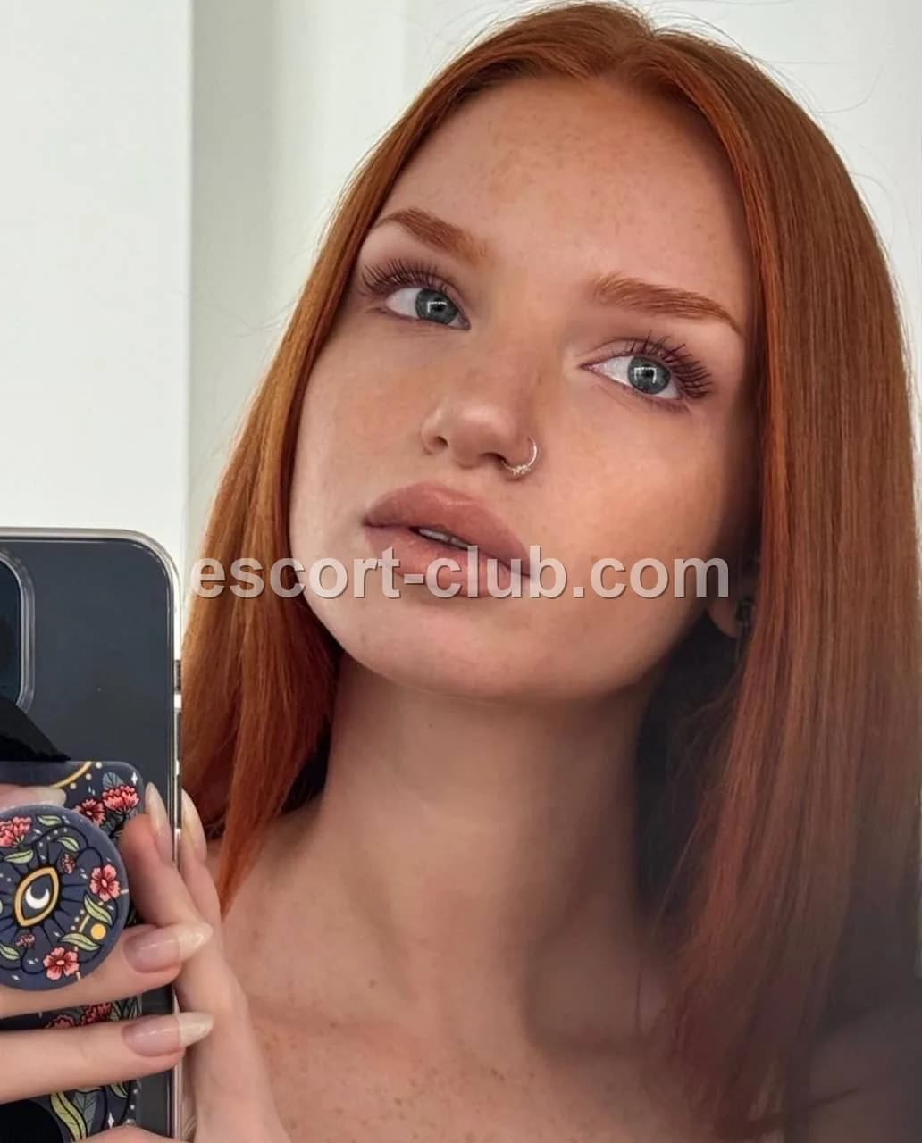 Eseniya — escort in Dubai
