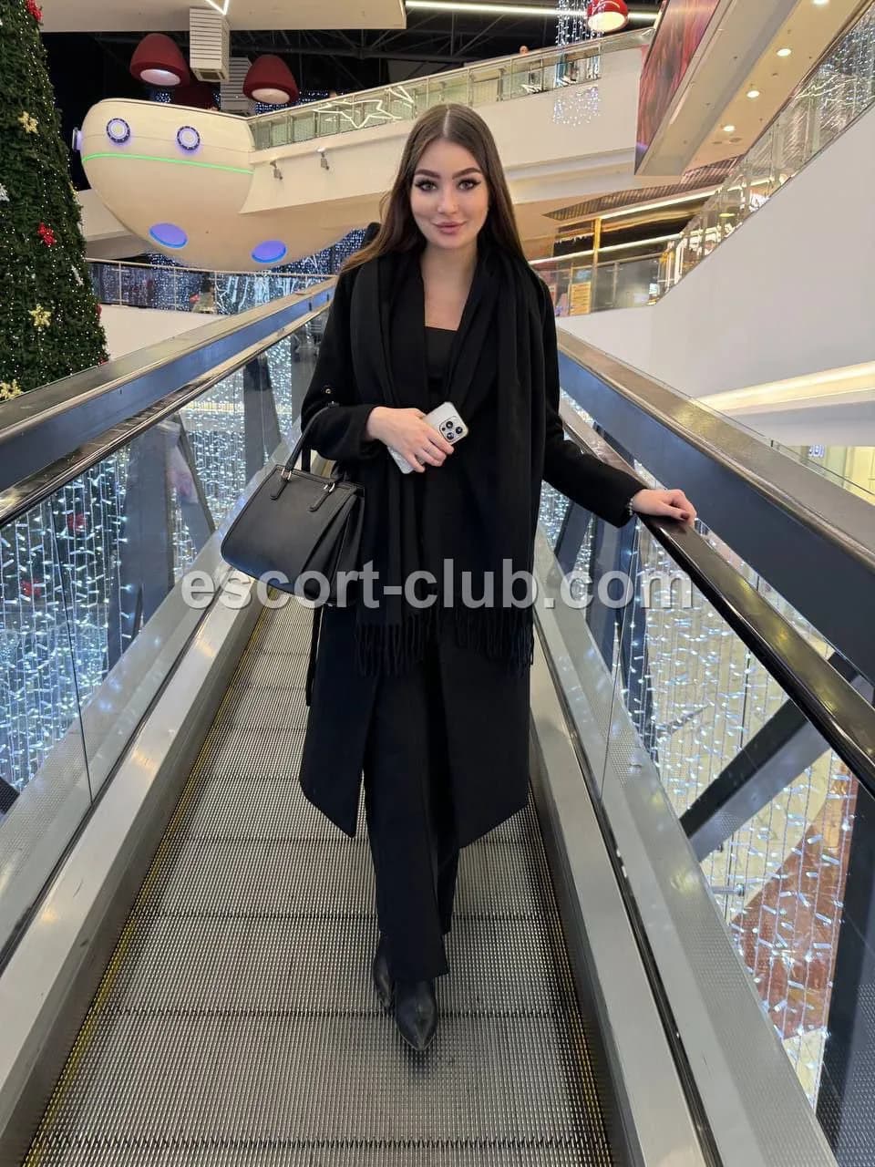 Faye — Belfast escort photo 5