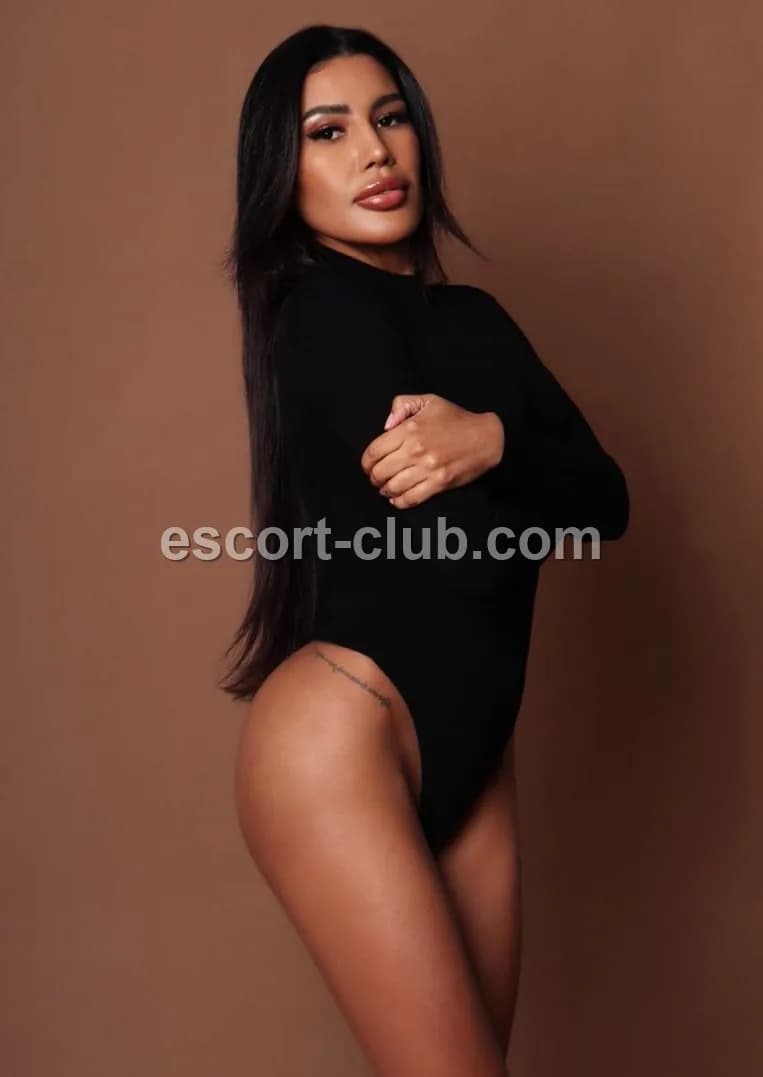 Gabriela — Abu Dhabi escort photo 6